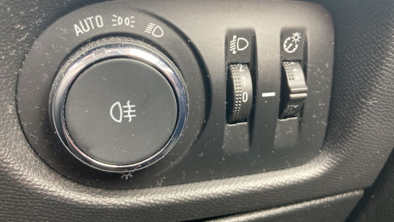 Vauxhall Mokka 1.2 Turbo 100 Design 5dr Petrol Hatchback
